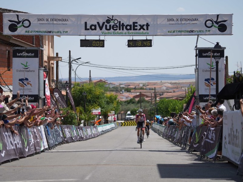 Victoria de Aimar Alarcia en la segunda etapa de la Vuelta a&nbsp;Extremadura